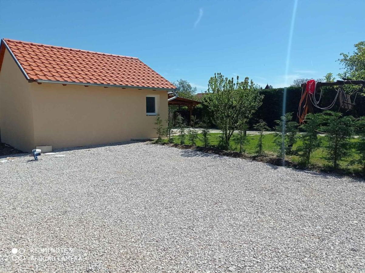 Apartment In Balatonlelle 40765 Екстер'єр фото